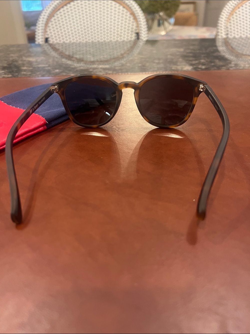 Le Specs Polarized Black and Tortoiseshell Sunglasses - Picture 5 of 7